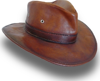 <span class="smallTextProdInfo">[BMA040/61]</span> - Cagliostro Hat 61 cm in cow leather - Bruce Brown