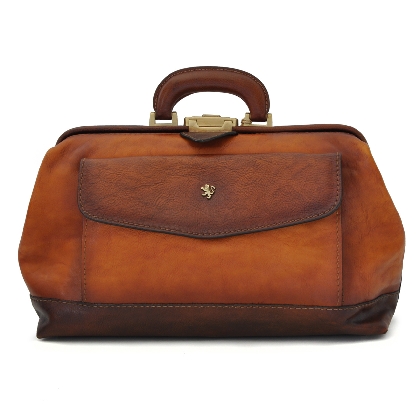 <span class="smallTextProdInfo">[BCO562]</span> - Doctor Bag in cow leather - Bruce Cognac